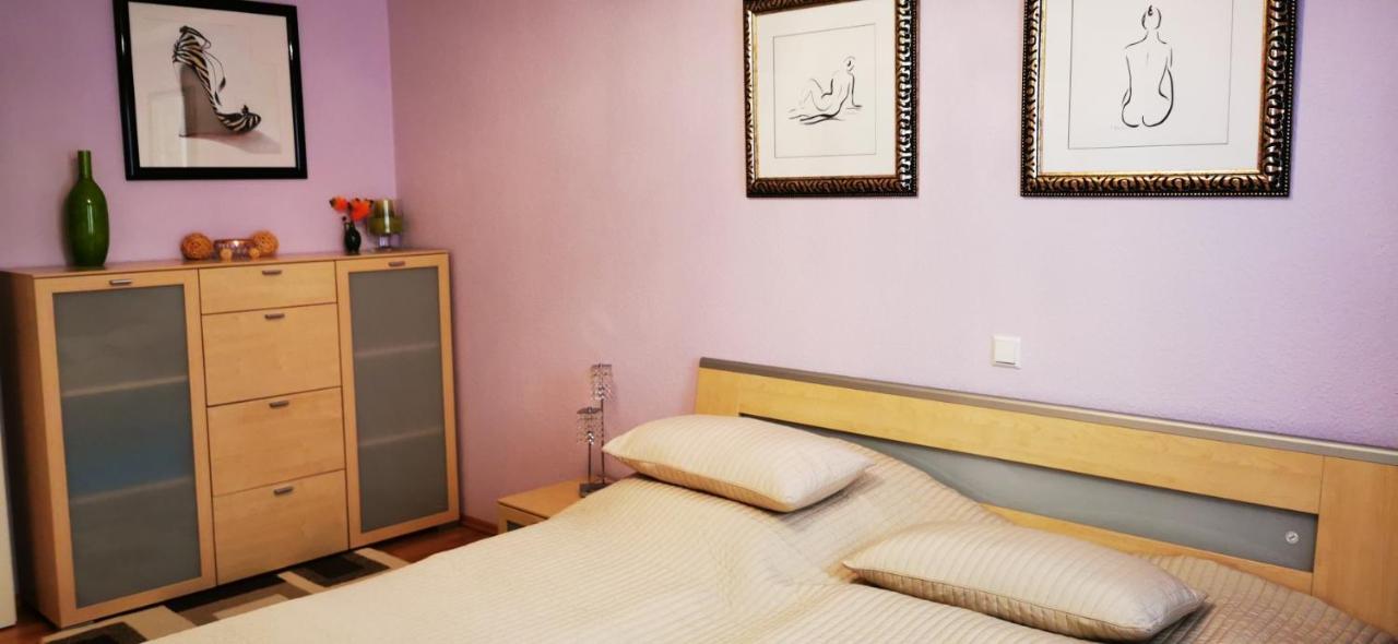 Tolle, Gemutliche, Voll Moblierte 3 Zimmer Wohnung. バーデン＝バーデン エクステリア 写真